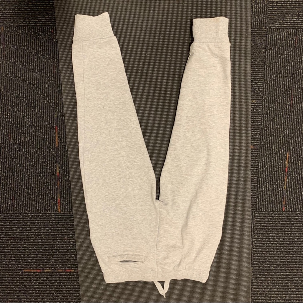 Fila Sweatpants - Picture 3 of 4